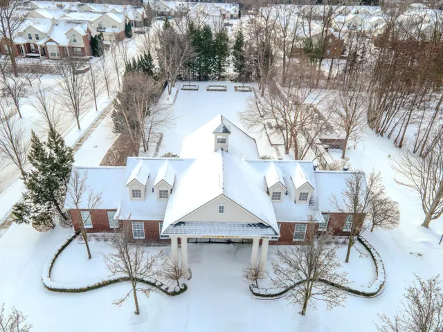 $299,900 | 4101 Cameron Circle, Walled Lake, MI 48390