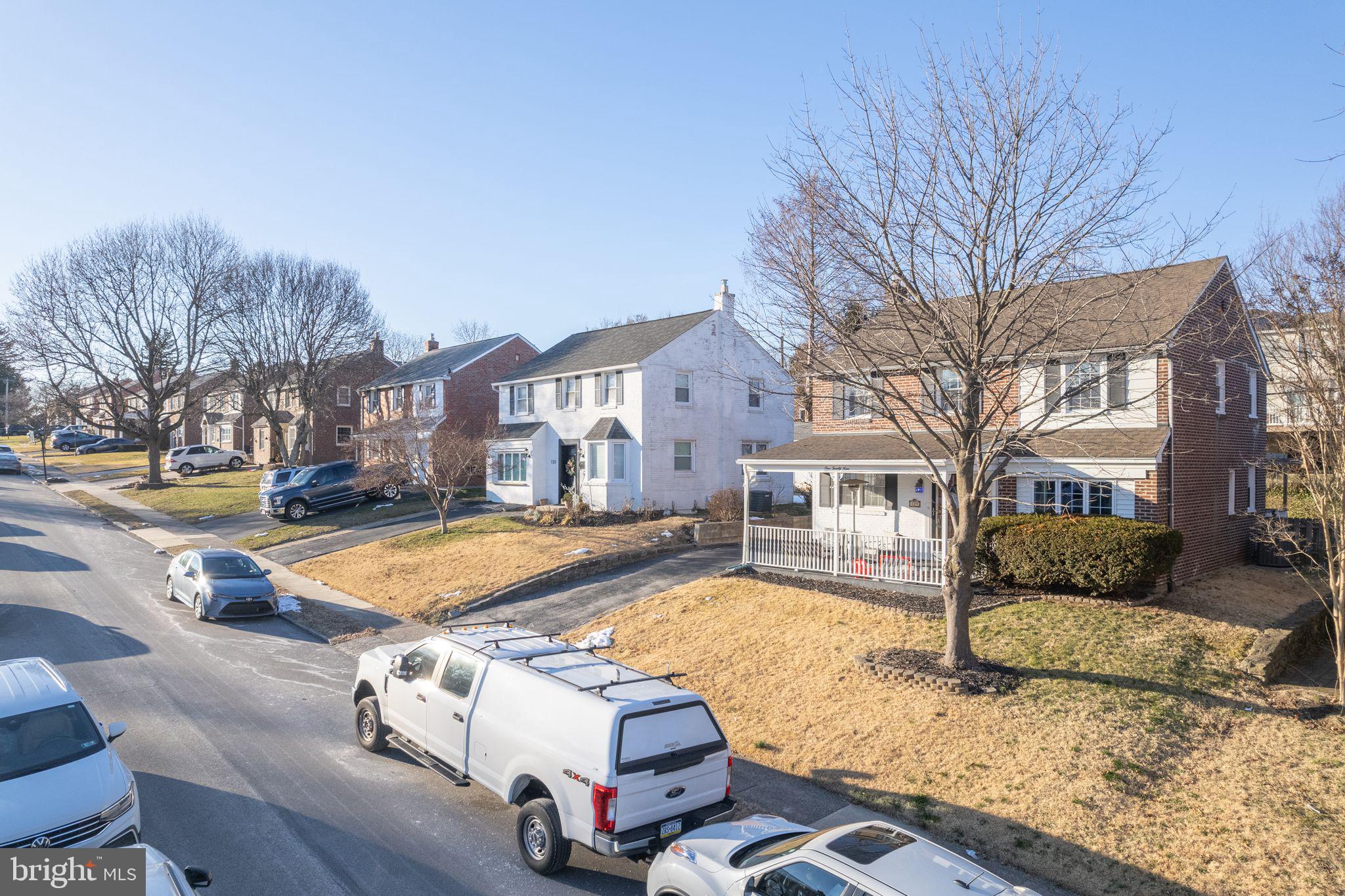 129 Signal Road Drexel Hill, PA 19026 - Photo 3 of 31
