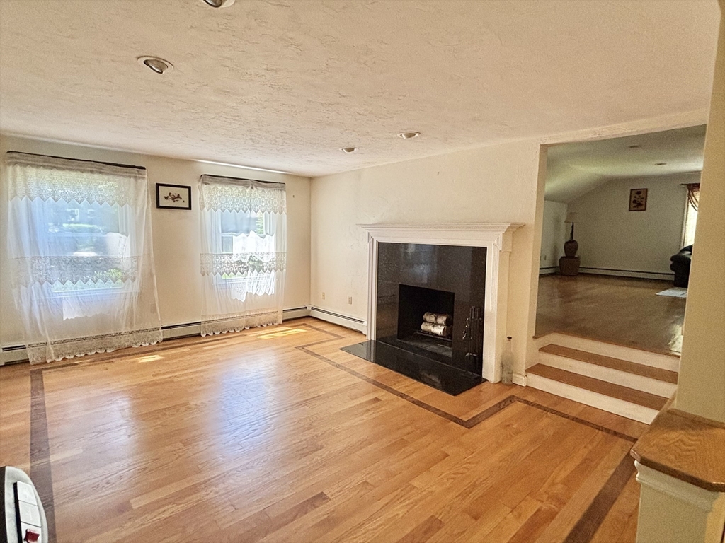11 Quail Run Road Bellingham, MA 02019 - Photo 8 of 20