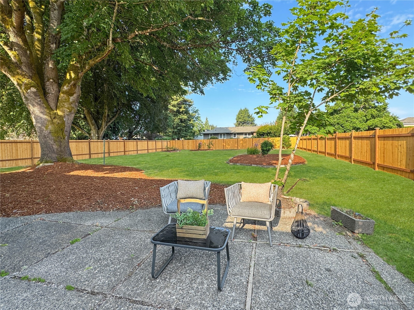 324 Valley Avenue Sumner, WA 98390 - Photo 30 of 34 a view of a park with large trees