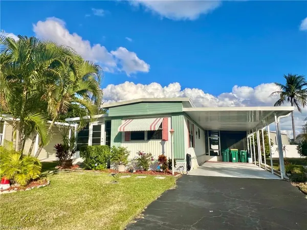 $1,600 | 112 Cape Sable Drive, Naples, FL 34104