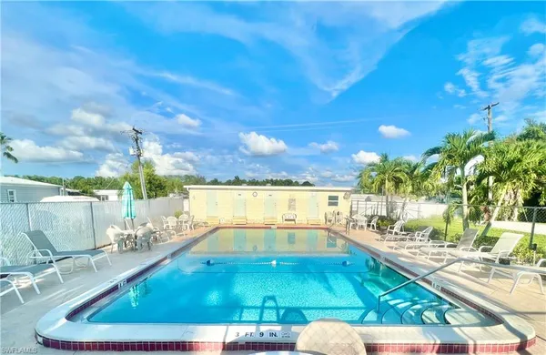 $1,600 | 112 Cape Sable Drive, Naples, FL 34104