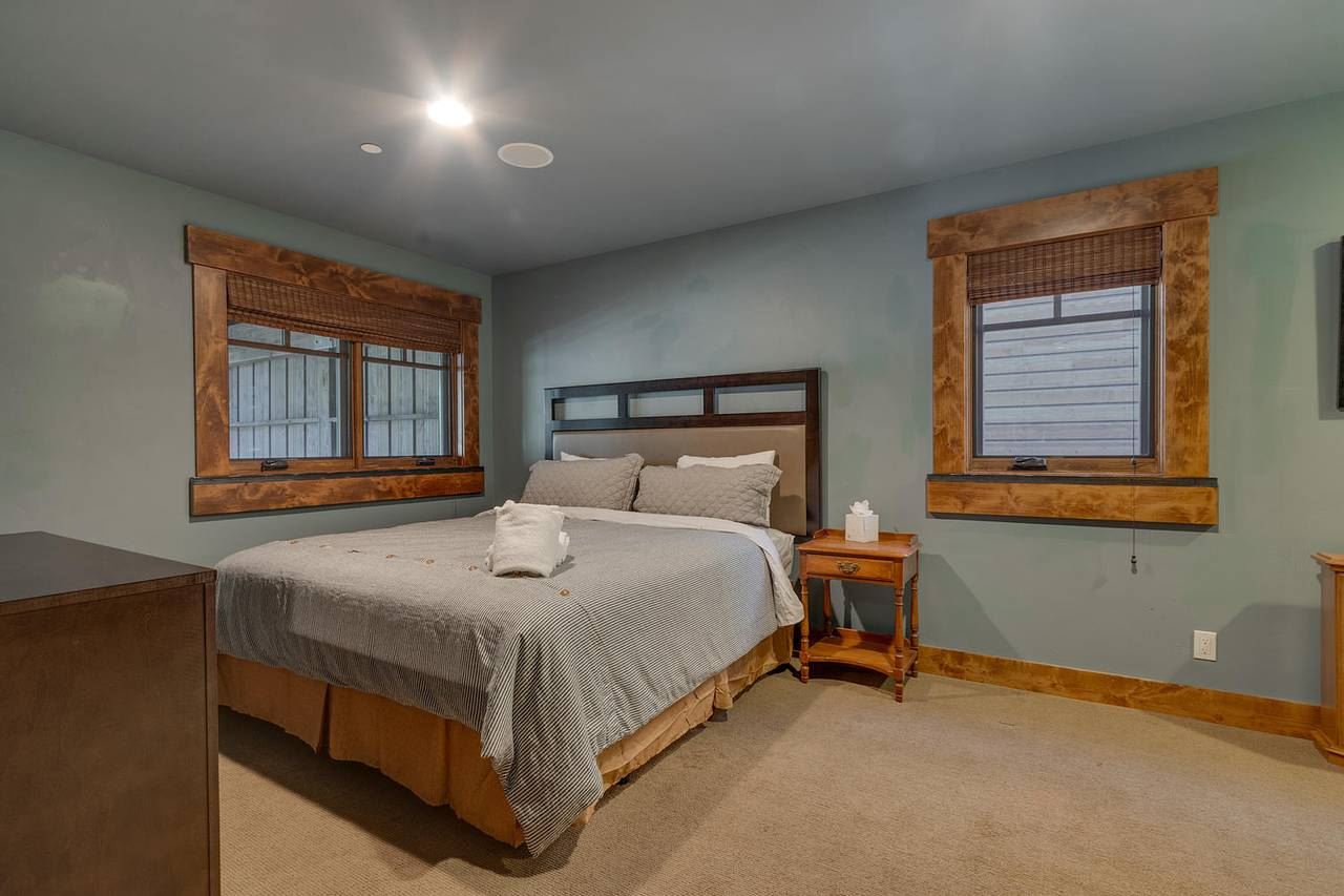 440 Indian Trail Road Olympic Valley, CA 96146 - Photo 15 of 20 Gallery Image 15