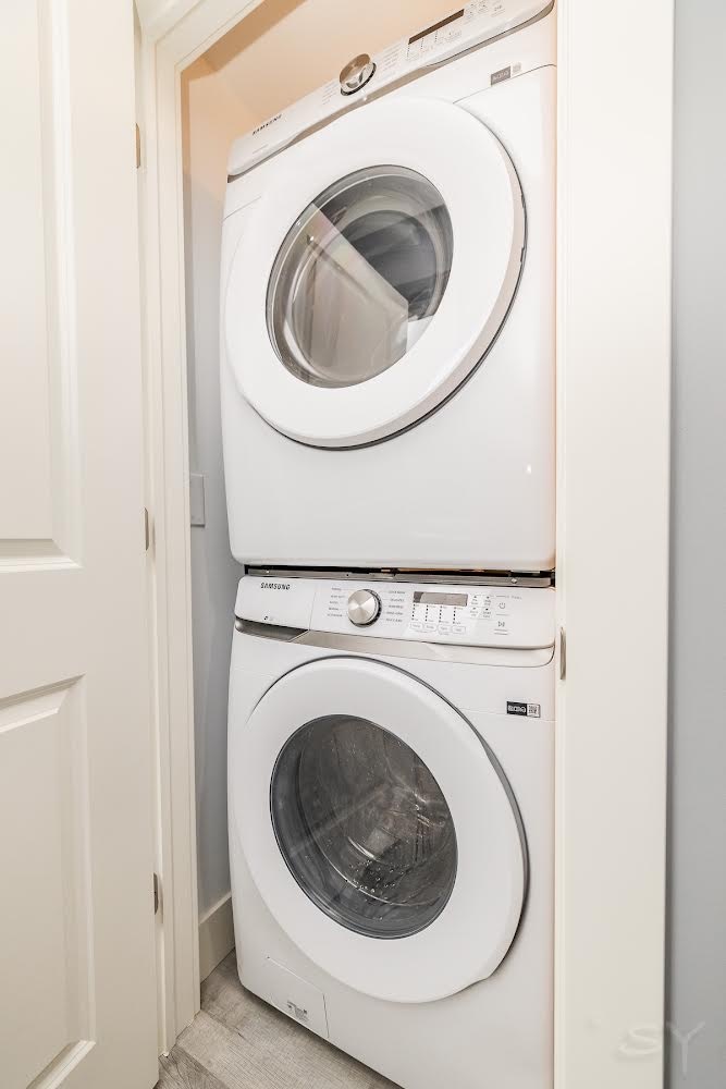 1232 South Fairfield Avenue, Unit 2 Chicago, IL 60608 - Photo 9 of 10 a utility room with dryer and washer
