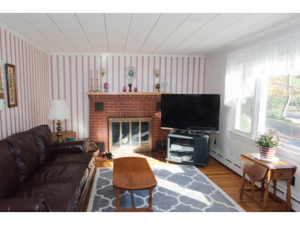 101 Martin Road Kittery, ME 03904 - Photo 4 of 24