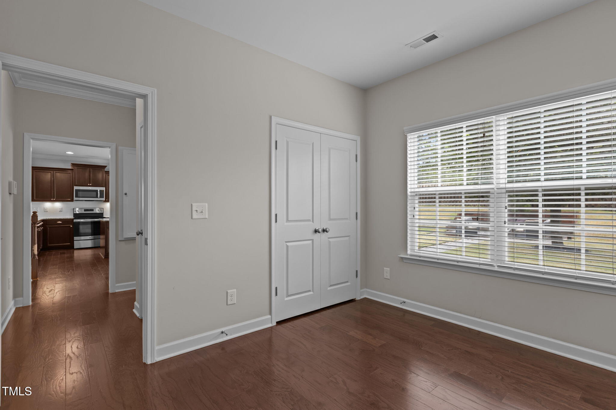 3609 Neuse Estates Drive Raleigh, NC 27604 - Photo 10 of 25 18-web-or-mls-2N6A2381