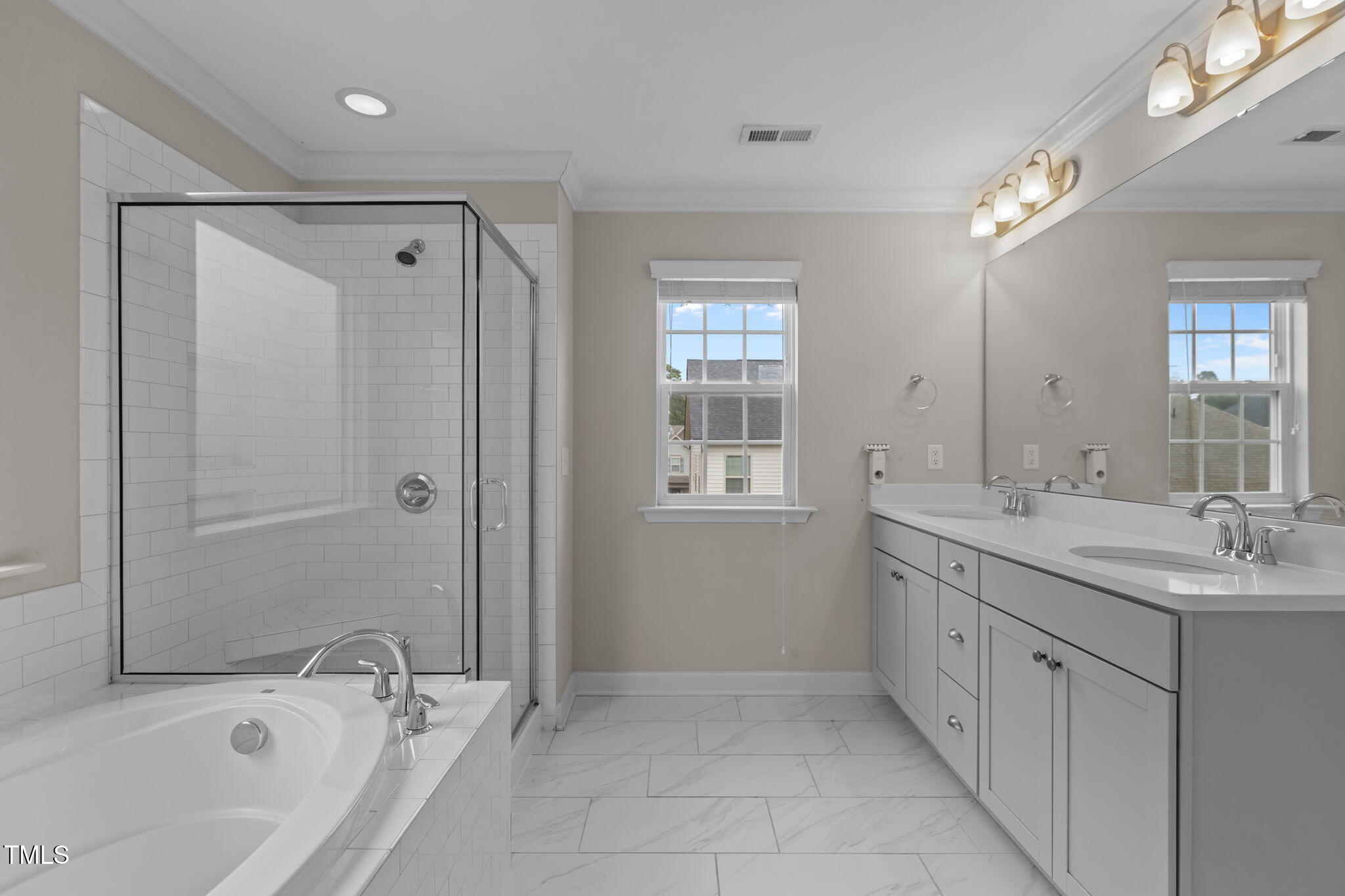 3609 Neuse Estates Drive Raleigh, NC 27604 - Photo 13 of 25 25-web-or-mls-2N6A2400