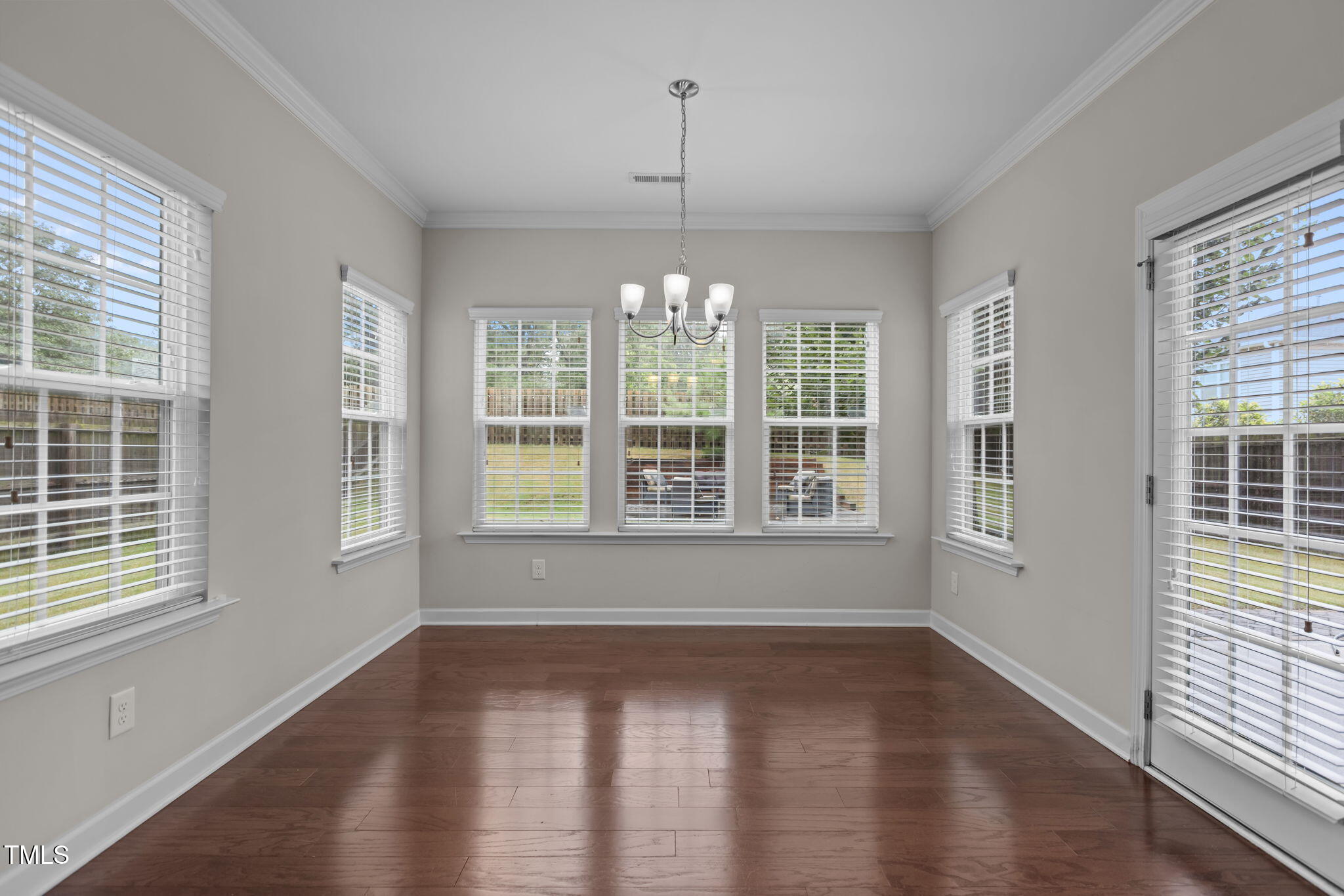 3609 Neuse Estates Drive Raleigh, NC 27604 - Photo 6 of 25 14-web-or-mls-2N6A2369