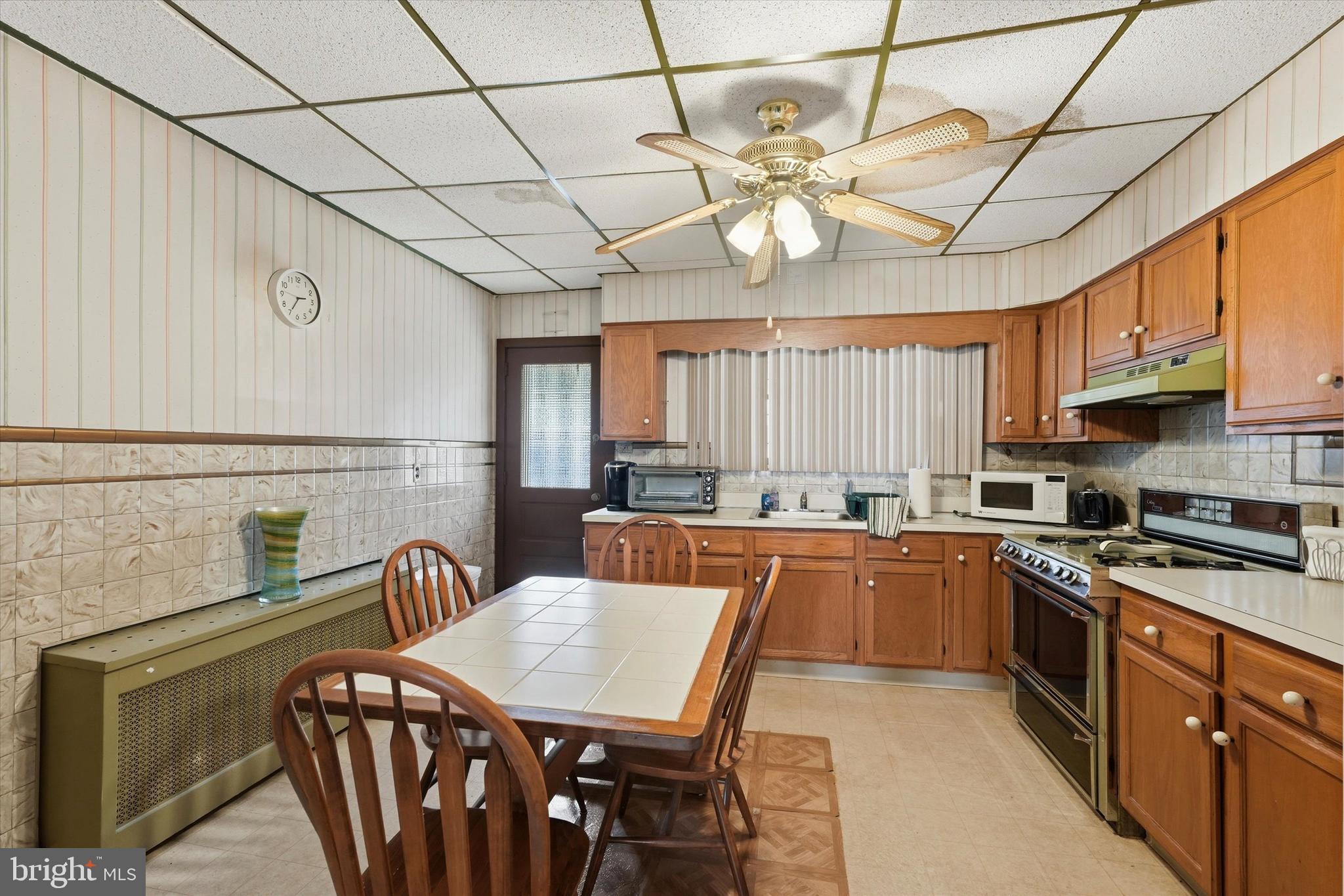 2312 South Percy Street Philadelphia, PA 19148 - Photo 12 of 33