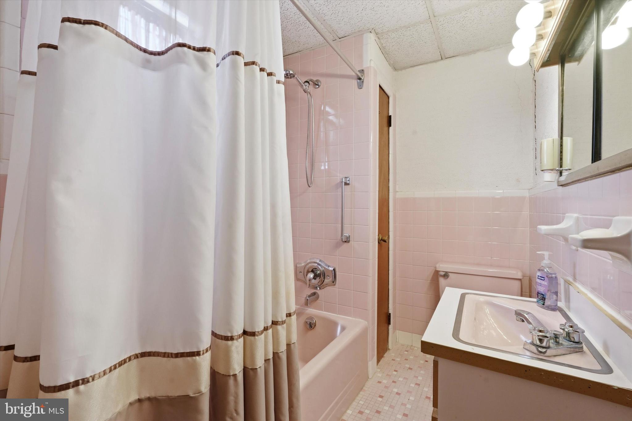 2312 South Percy Street Philadelphia, PA 19148 - Photo 14 of 33