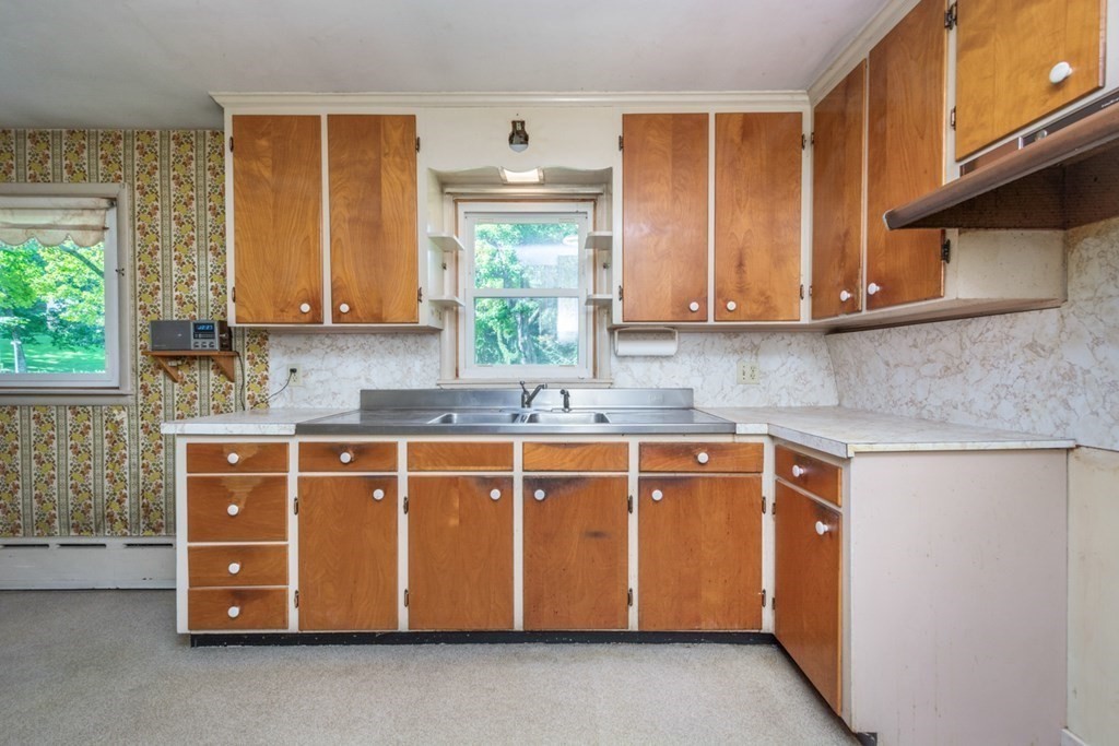 104 Sears Road Southborough, MA 01772 - Photo 18 of 42 Gallery Image 18