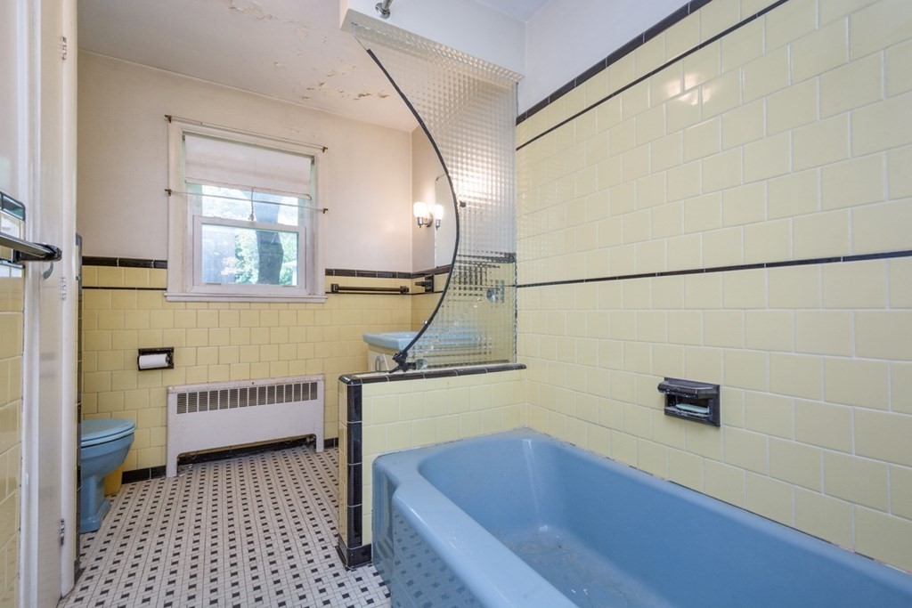 104 Sears Road Southborough, MA 01772 - Photo 5 of 42 Gallery Image 5