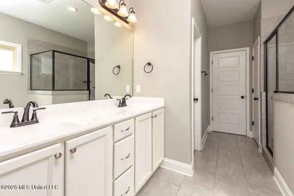 $379,900 | 6067 Arnold Palmer Cove, Olive Branch, MS 38654
