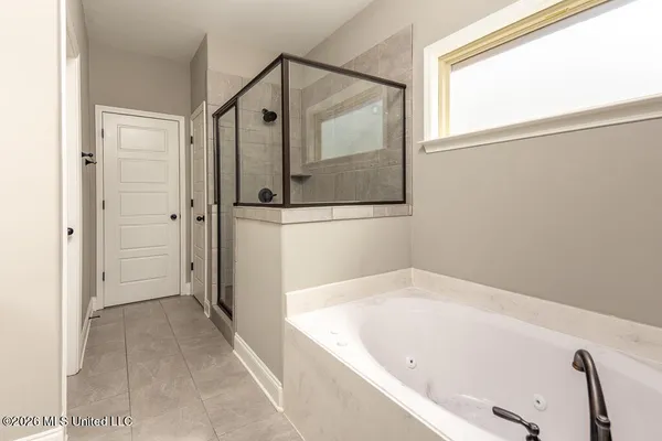 $379,900 | 6067 Arnold Palmer Cove, Olive Branch, MS 38654