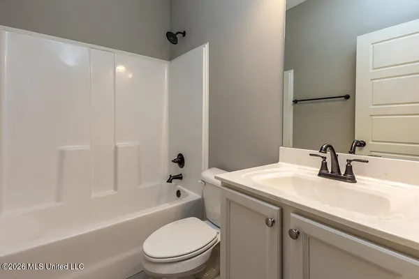 $379,900 | 6067 Arnold Palmer Cove, Olive Branch, MS 38654