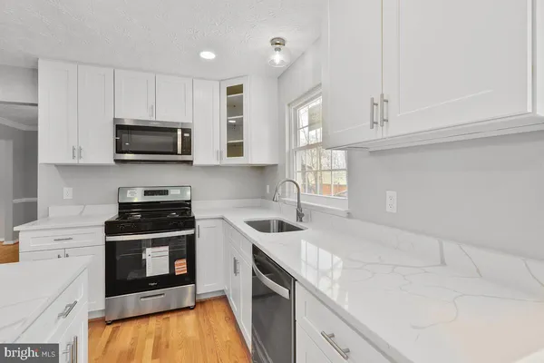 $699,000 | 7802 Shallowbrook Court, Severn, MD 21144