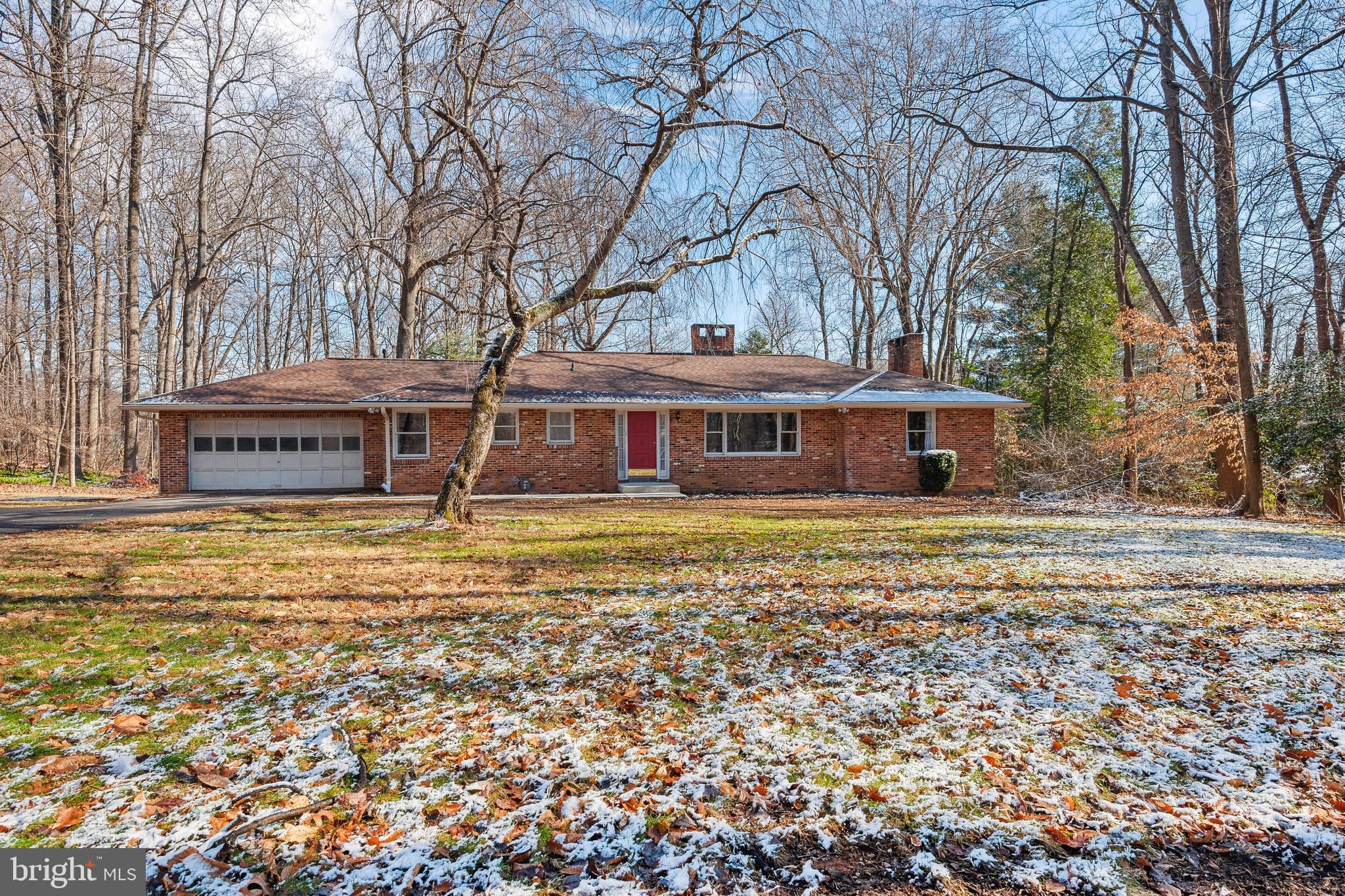 10624 Marbury Road Oakton, VA 22124 - Photo 1 of 24