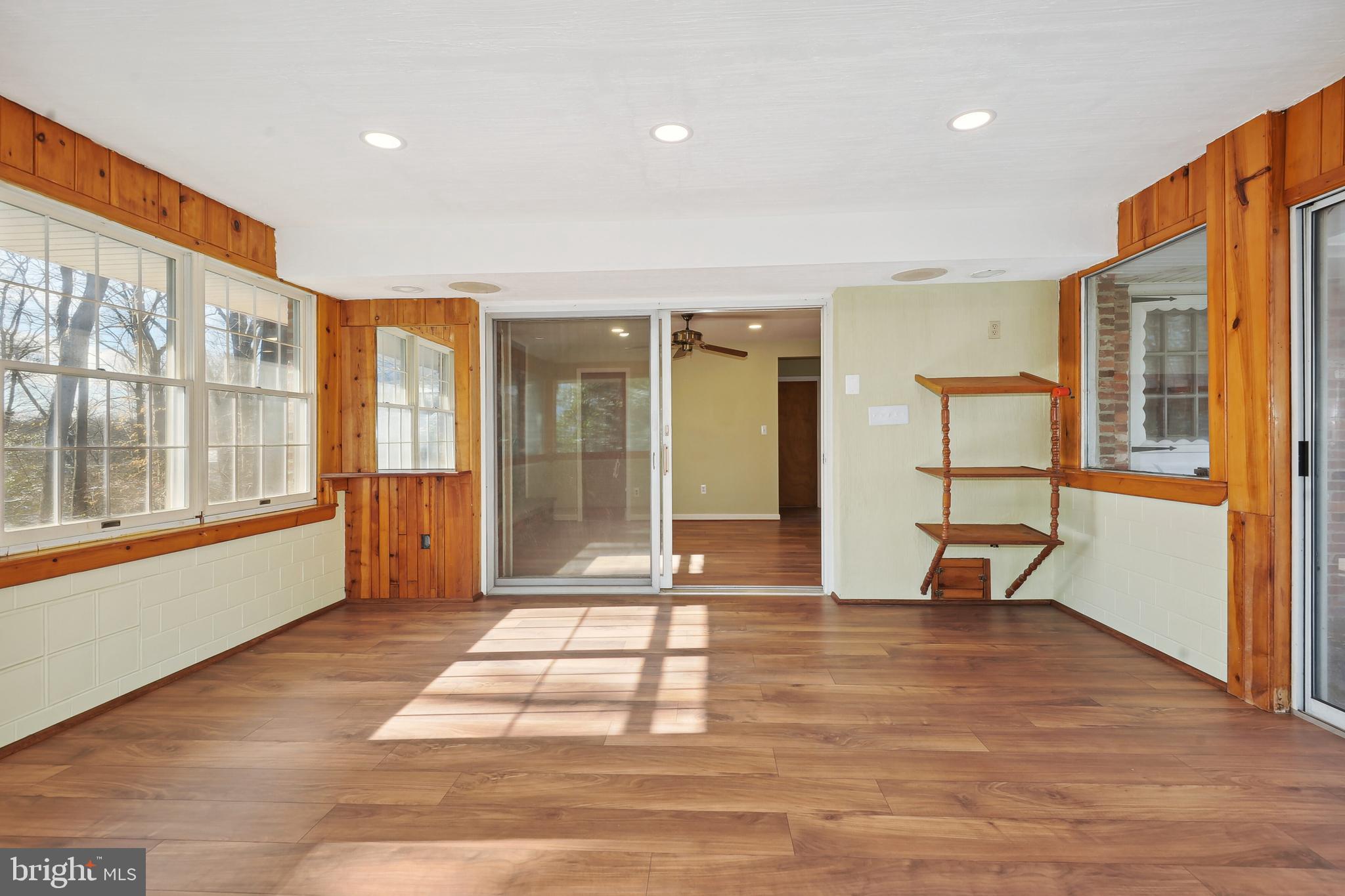 10624 Marbury Road Oakton, VA 22124 - Photo 11 of 24