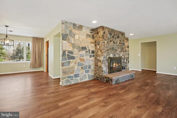 $3,300 | 10624 Marbury Road, Oakton, VA 22124