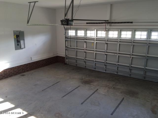 206 Echo Ridge Road Swansboro, NC 28584 - Photo 28 of 29 Garage