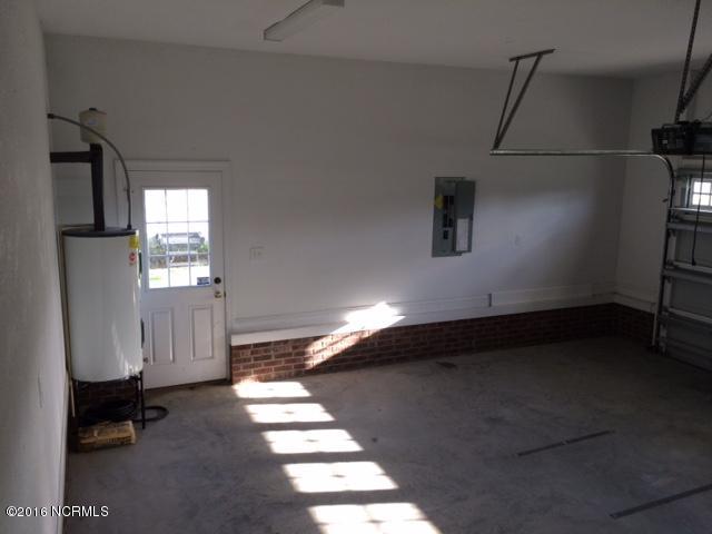 206 Echo Ridge Road Swansboro, NC 28584 - Photo 29 of 29 Garage