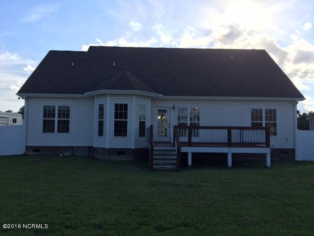 206 Echo Ridge Road Swansboro, NC 28584 - Photo 5 of 29 Back of home