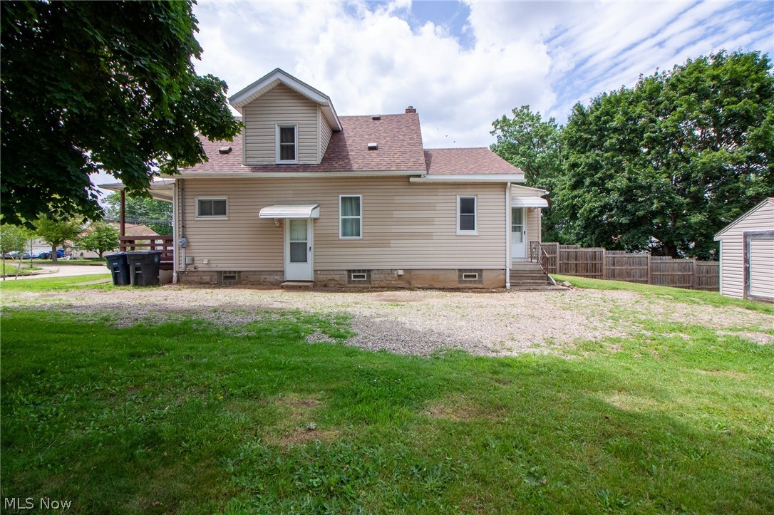 1869 Springfield Center Road Akron, OH 44312 - Photo 19 of 21
