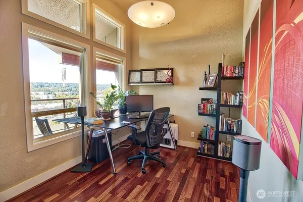 $2,325 | 8980 Woodinville - Redmond Road Northeast, Unit 302, Redmond, WA 98052