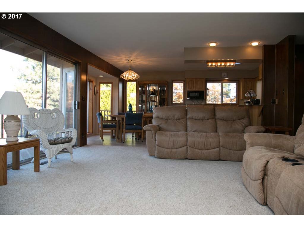 81604 Fairgrounds Road Tygh Valley, OR 97063 - Photo 2 of 32 Gallery Image 2