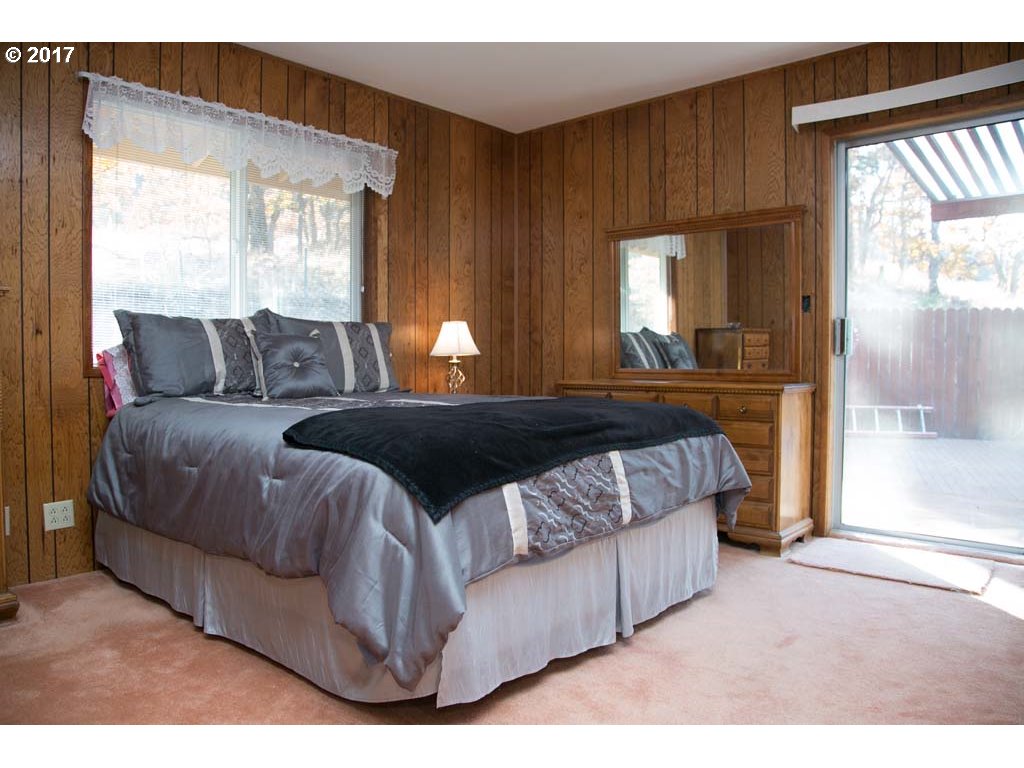 81604 Fairgrounds Road Tygh Valley, OR 97063 - Photo 11 of 32 Gallery Image 11