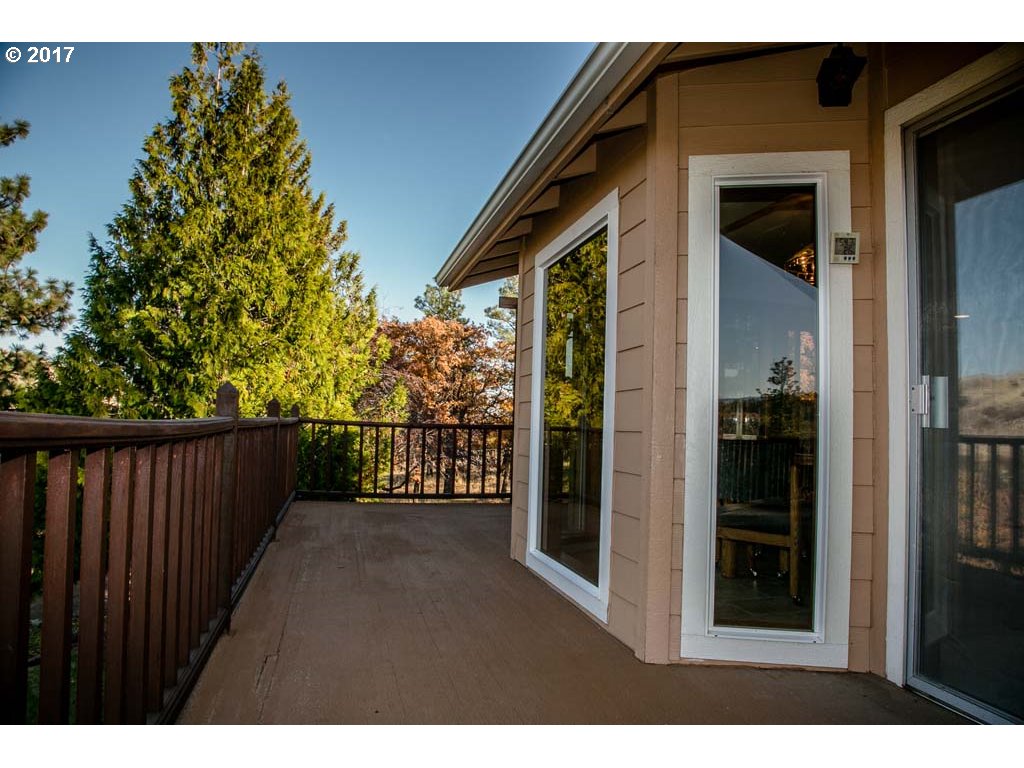 81604 Fairgrounds Road Tygh Valley, OR 97063 - Photo 27 of 32 Gallery Image 27