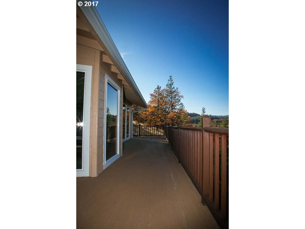 81604 Fairgrounds Road Tygh Valley, OR 97063 - Photo 28 of 32 Gallery Image 28