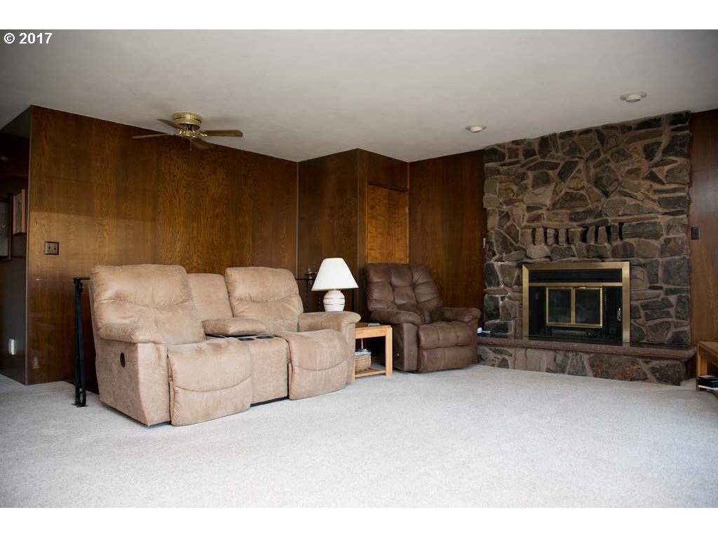 81604 Fairgrounds Road Tygh Valley, OR 97063 - Photo 5 of 32 Gallery Image 5