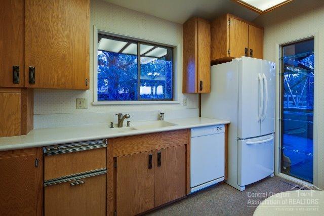 521 Southwest 15th Street Redmond, OR 97756 - Photo 15 of 23 Additional Photo