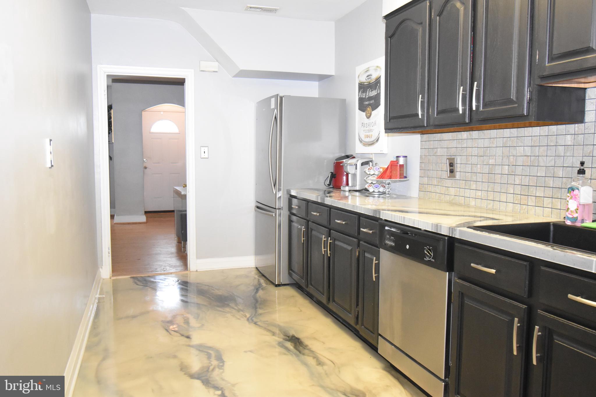 1524 Sheffield Road Baltimore, MD 21218 - Photo 8 of 25