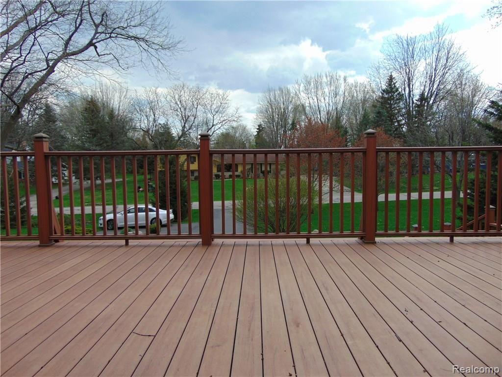 2700 Mohawk Lane Rochester Hills, MI 48306 - Photo 20 of 83