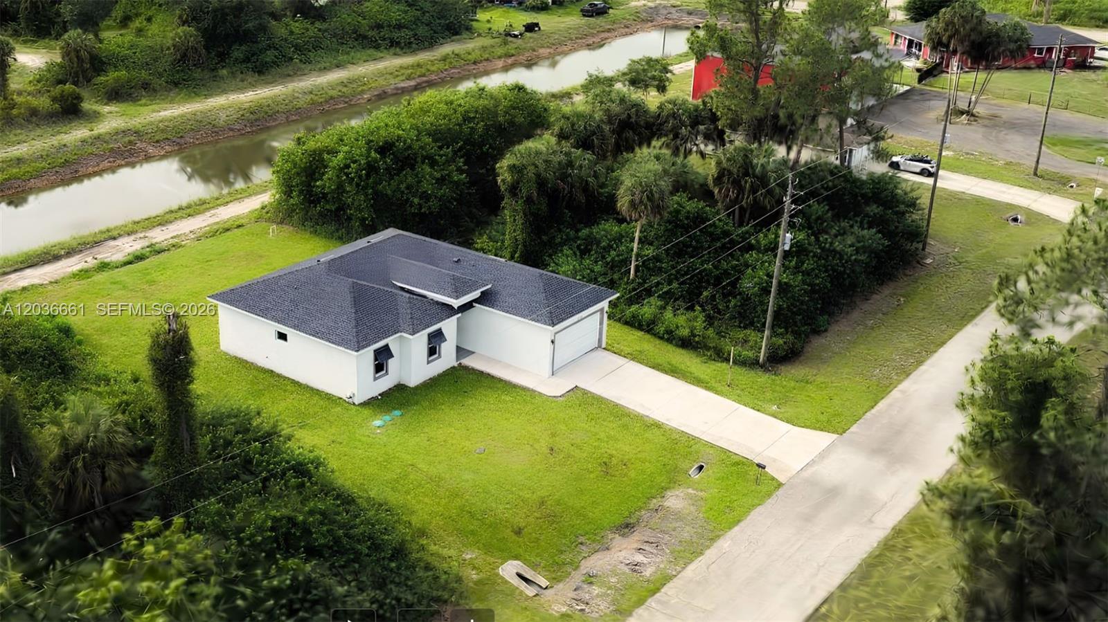 6108 Stratton Road Fort Myers, FL 33905 - Photo 3 of 28