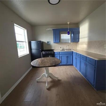 $1,600 | 8442 Lago Vista Drive, Edcouch, TX 78538