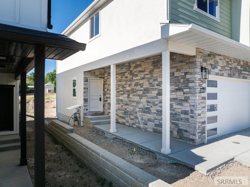 1164 Jasper Loop Pocatello, ID 83204 - Photo 4 of 51