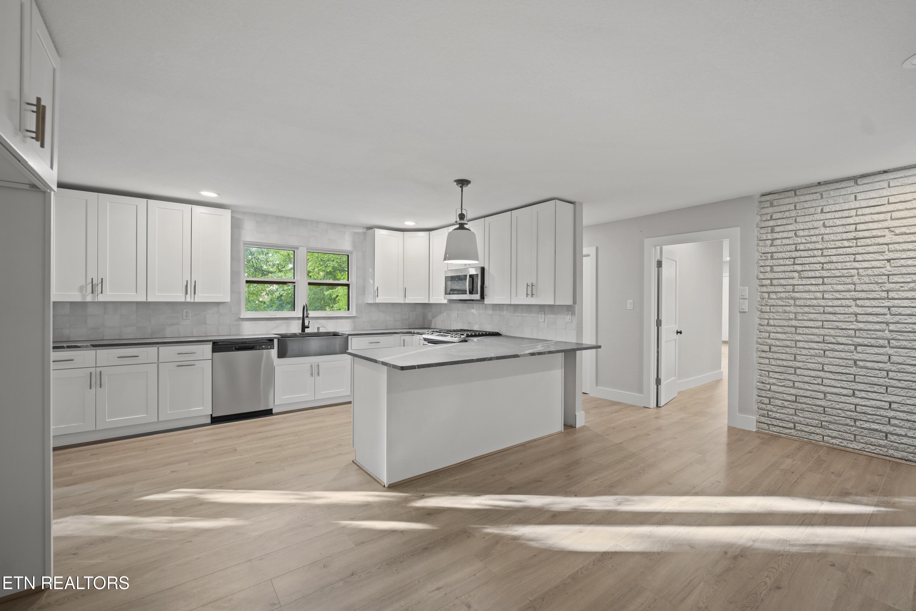 6020 Weems Road Knoxville, TN 37918 - Photo 6 of 26 DSC04696
