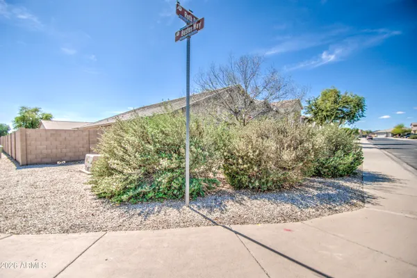 $2,195 | 43205 Roth Road, Maricopa, AZ 85138