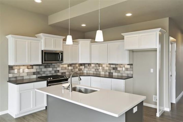 920 East Handy Road Colbert, WA 99005 - Photo 4 of 13