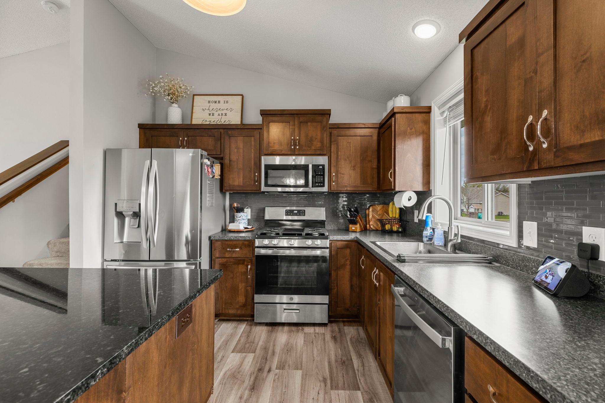 19089 Johnson Street Elk River, MN 55330 - Photo 11 of 41