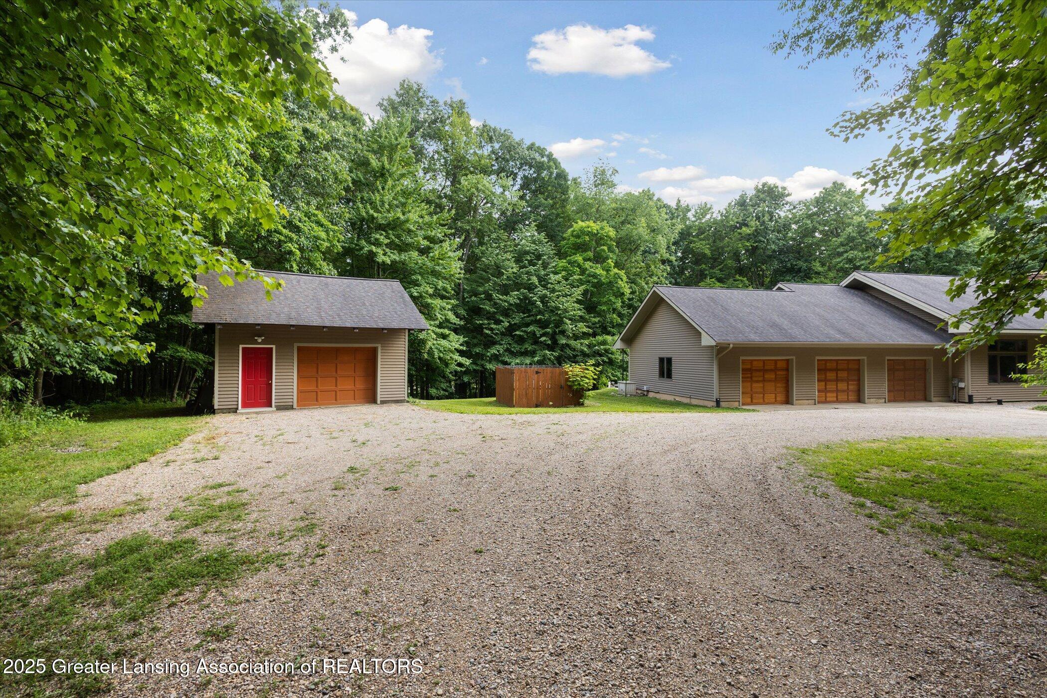 1670 Milton Road Williamston, MI 48895 - Photo 79 of 96 72-1670-Milton-Rd-Perry-MI-48872-WindowS