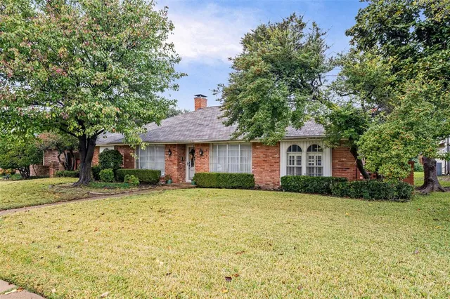 $449,000 | 527 Tiffany Trail, Richardson, TX 75081