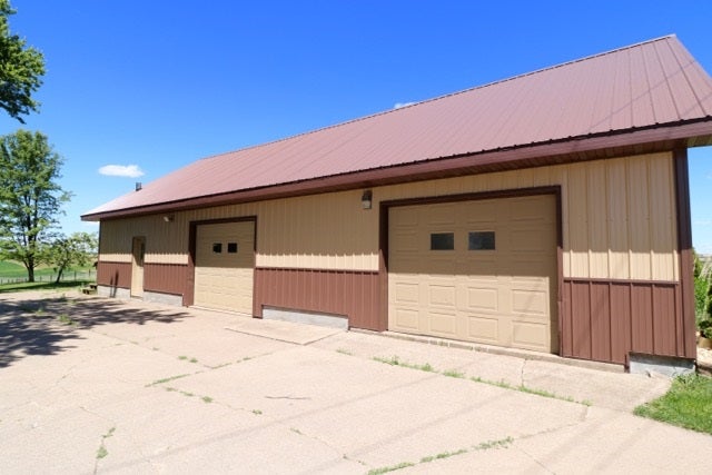 2950 Hales Mill Road Dubuque, IA 52002 - Photo 19 of 25 Gallery Image 19