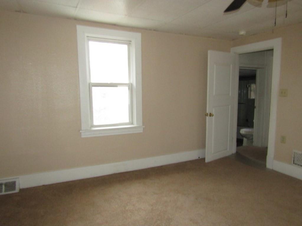 652 Bower Hill Road Bridgeville, PA 15017 - Photo 15 of 19