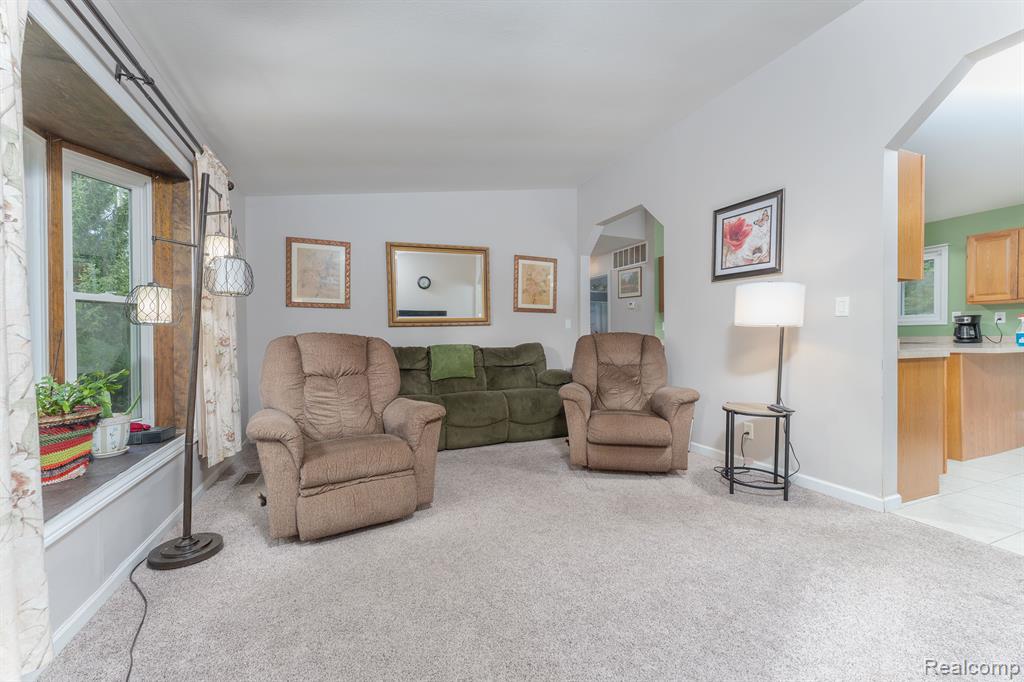 249 South Hughes Road Howell, MI 48843 - Photo 3 of 29