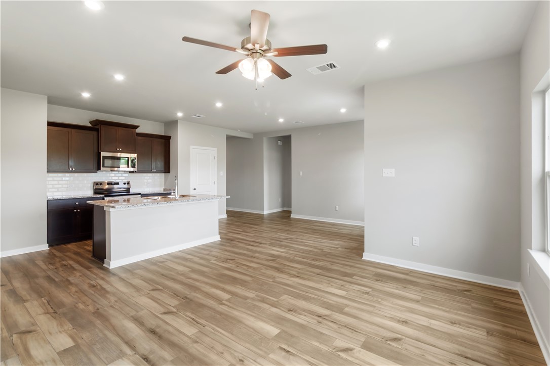 5504 Harriet Street Bryan, TX 77807 - Photo 7 of 23