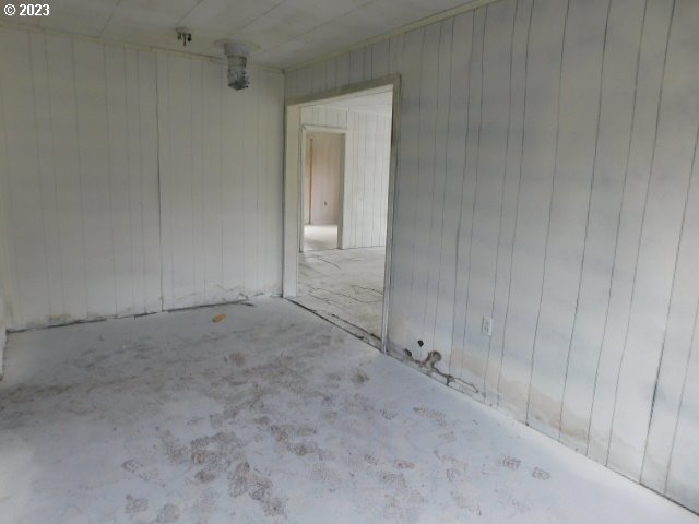 36874 Wallace Creek Road Springfield, OR 97478 - Photo 5 of 18